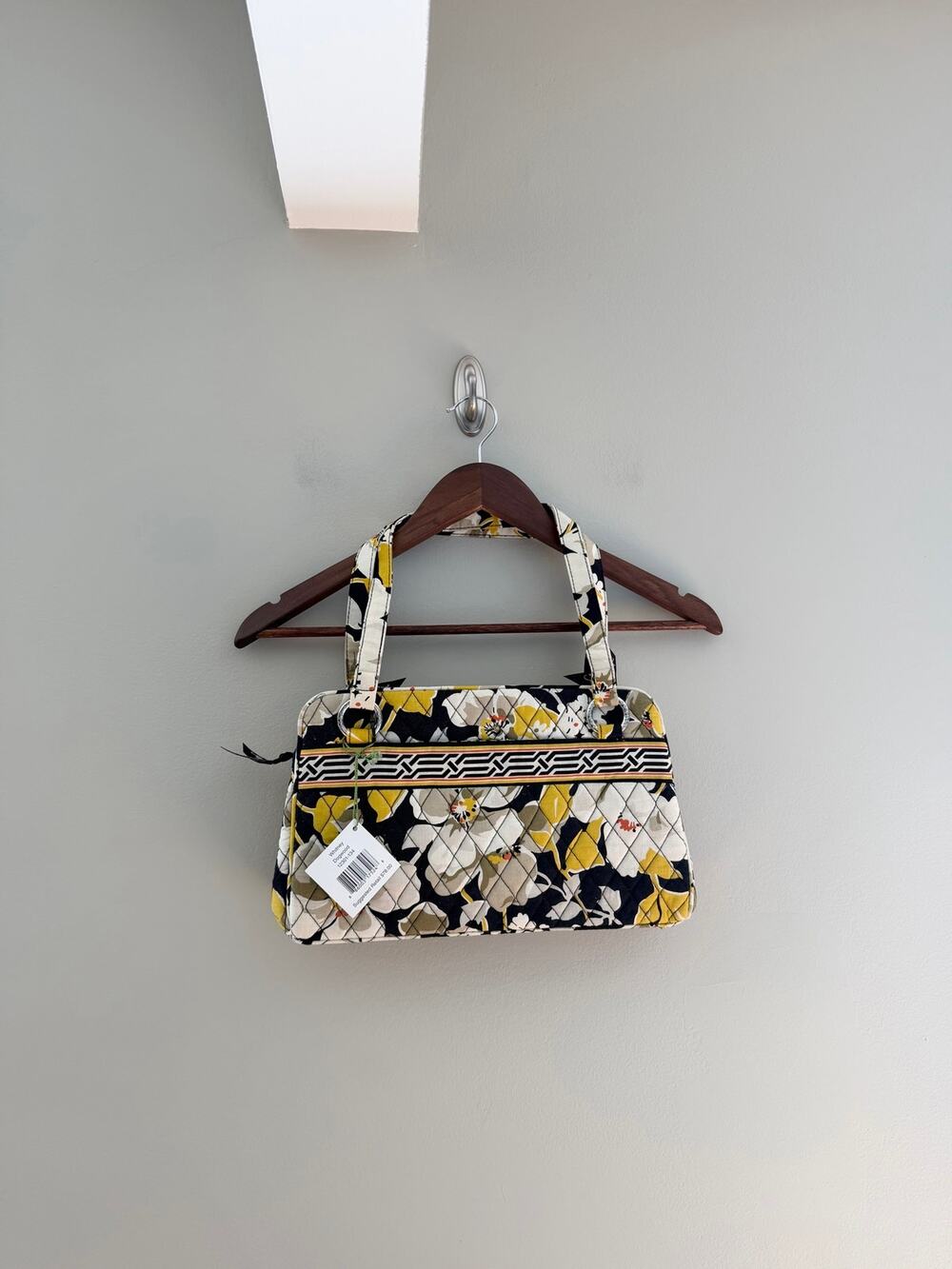 VERA BRADLEY Vintage Retired Pattern Whitney Dogwood Floral Quilted Handbag NWT